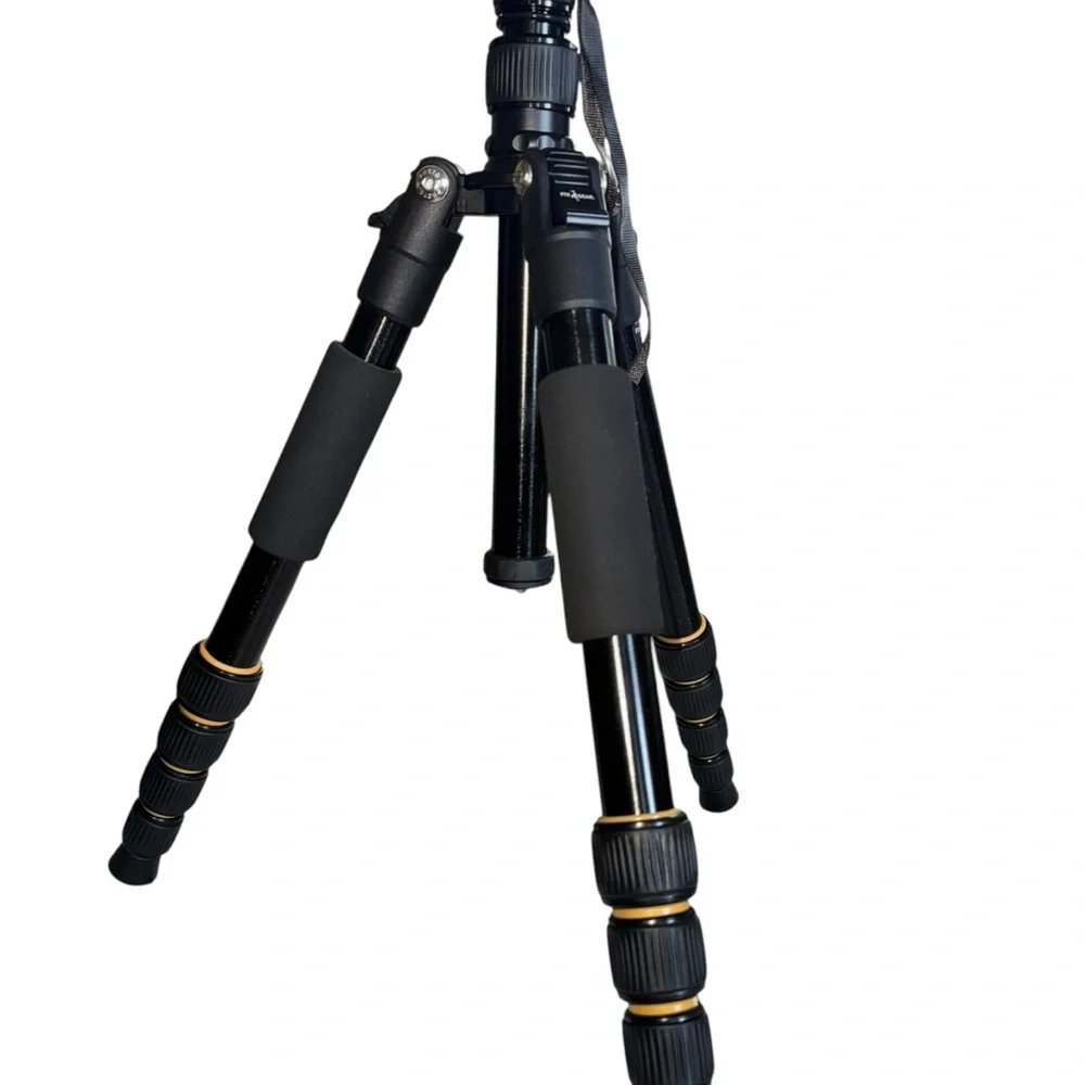 Compact Aluminum DSLR Camera Tripod and Monopod, Loads up to 20 lbs!
